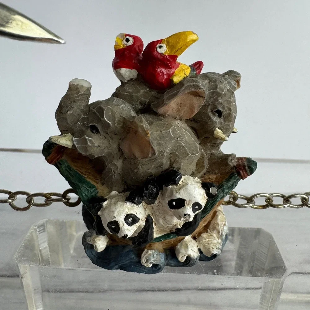 Vintage Noahs Ark Figurine Set 4 Piece Resin Animal Boat Chain Linked Decor